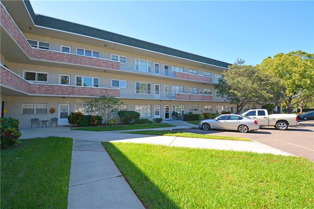 2427 Rhodesian Drive, Unit 17 Clearwater, FL 33763 - Photo 1 of 1