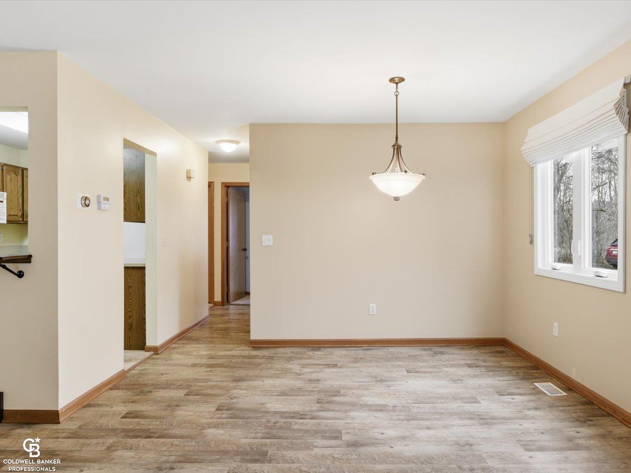 7262 Lakeshore Road Lakeport, MI 48059 - Photo 17 of 55