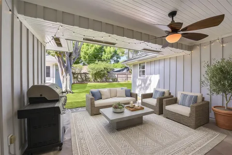 $715,000 | 10026 Overbrook Lane, Houston, TX 77042