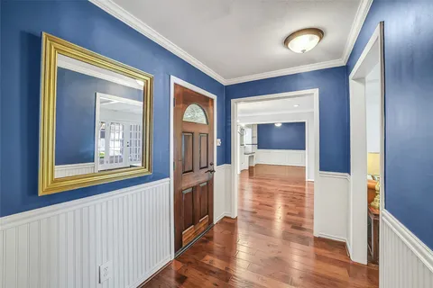 $715,000 | 10026 Overbrook Lane, Houston, TX 77042
