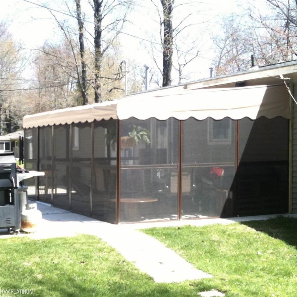 8488 McKinley Road Algonac, MI 48001 - Photo 50 of 52 31338898-49.JPG