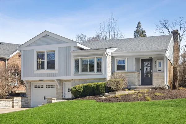 $699,000 | 271 Sunset Avenue, Glen Ellyn, IL 60137
