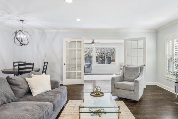 $699,000 | 271 Sunset Avenue, Glen Ellyn, IL 60137