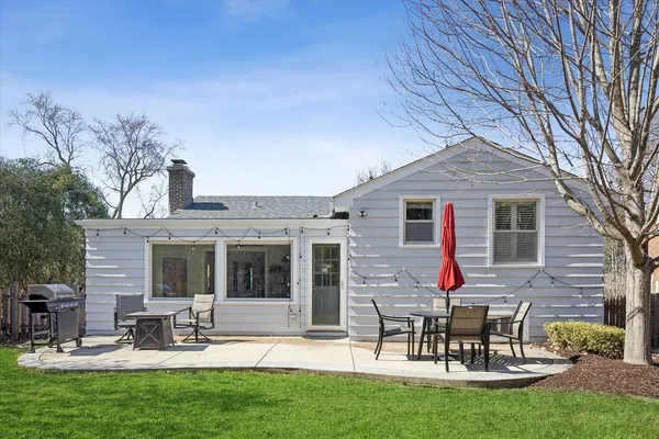 $699,000 | 271 Sunset Avenue, Glen Ellyn, IL 60137