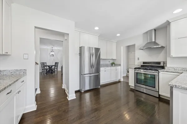 $699,000 | 271 Sunset Avenue, Glen Ellyn, IL 60137