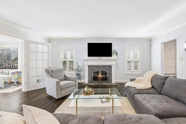 $699,000 | 271 Sunset Avenue, Glen Ellyn, IL 60137