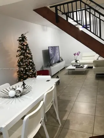 $3,750 | 3356 Bird Avenue, Unit 10, Miami, FL 33133