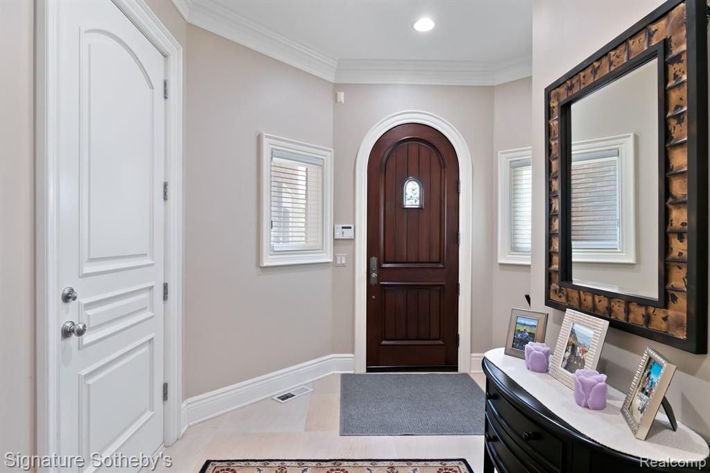 4649 Theheights Boulevard Rochester, MI 48306 - Photo 18 of 53 Gallery Image 18