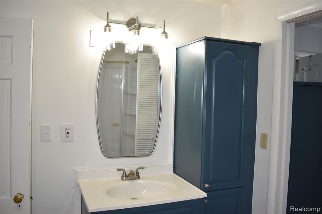 7690 West Sargent Road Fowlerville, MI 48836 - Photo 4 of 15