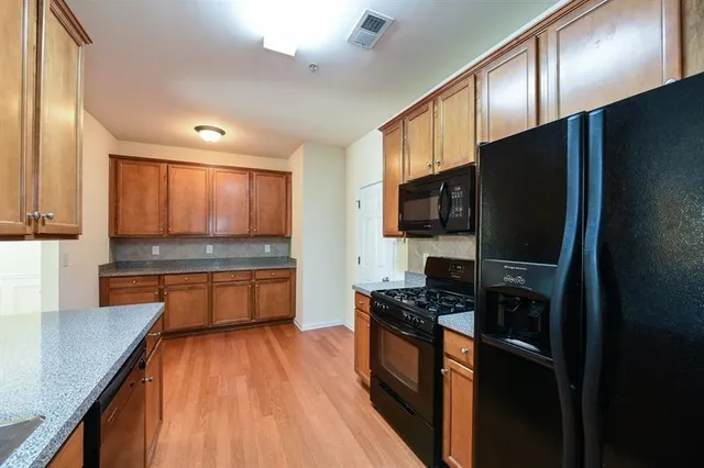 $2,880 | 981 Brownstone Lane Southwest, Unit 17, Marietta, GA 30064