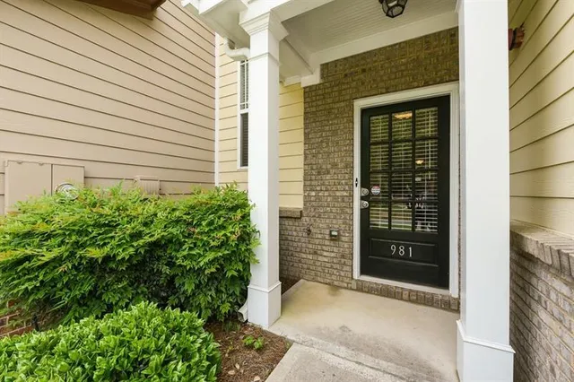 a view of entrance of the house