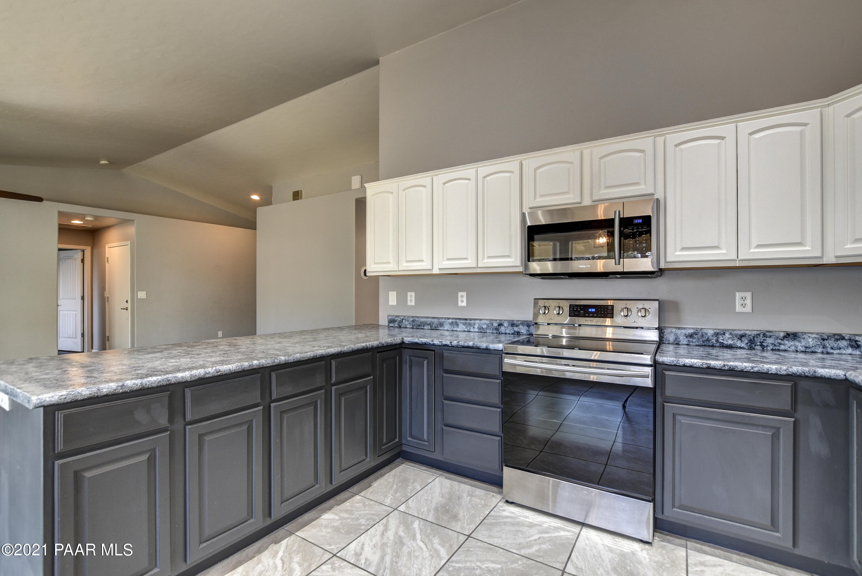 1827 North Topaz Road Prescott, AZ 86301 - Photo 13 of 22 Kitchen