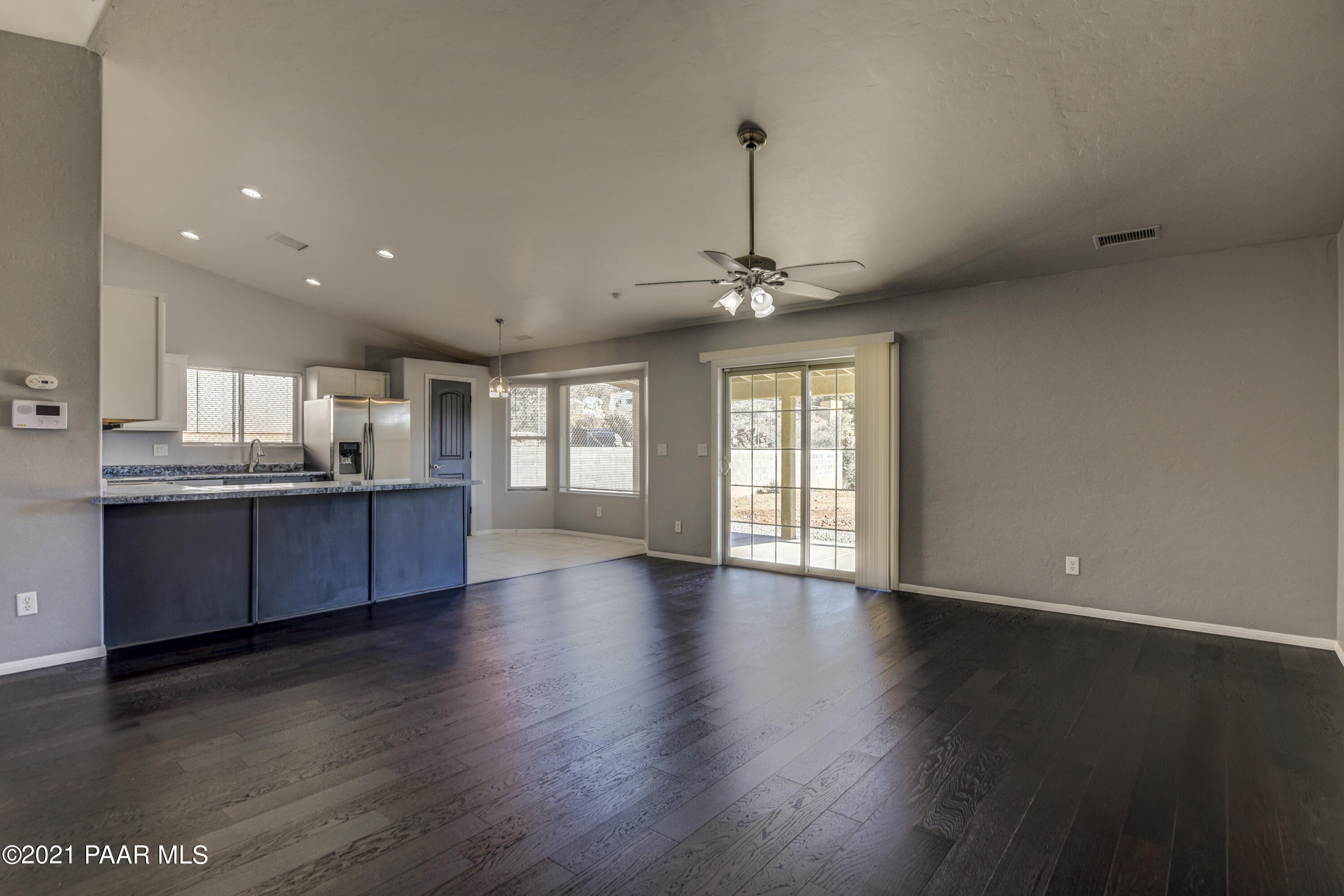 1827 North Topaz Road Prescott, AZ 86301 - Photo 16 of 22 Living Room