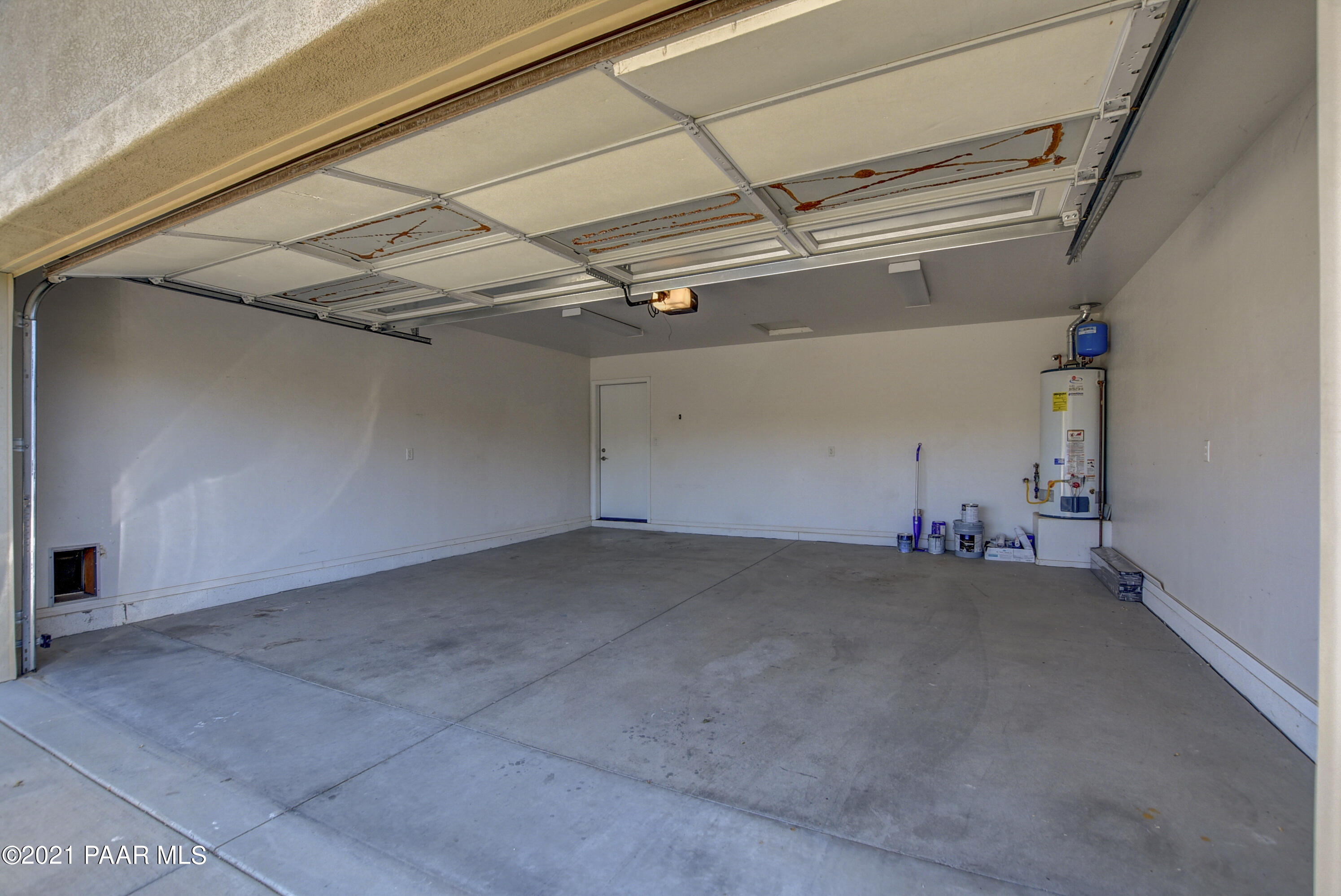 1827 North Topaz Road Prescott, AZ 86301 - Photo 22 of 22 Two Car Garage