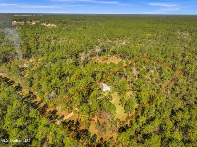 $175,000 | 7008 Crazy Horse Drive, Kiln, MS 39556