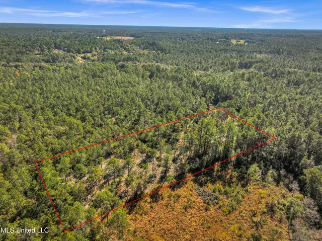 $175,000 | 7008 Crazy Horse Drive, Kiln, MS 39556