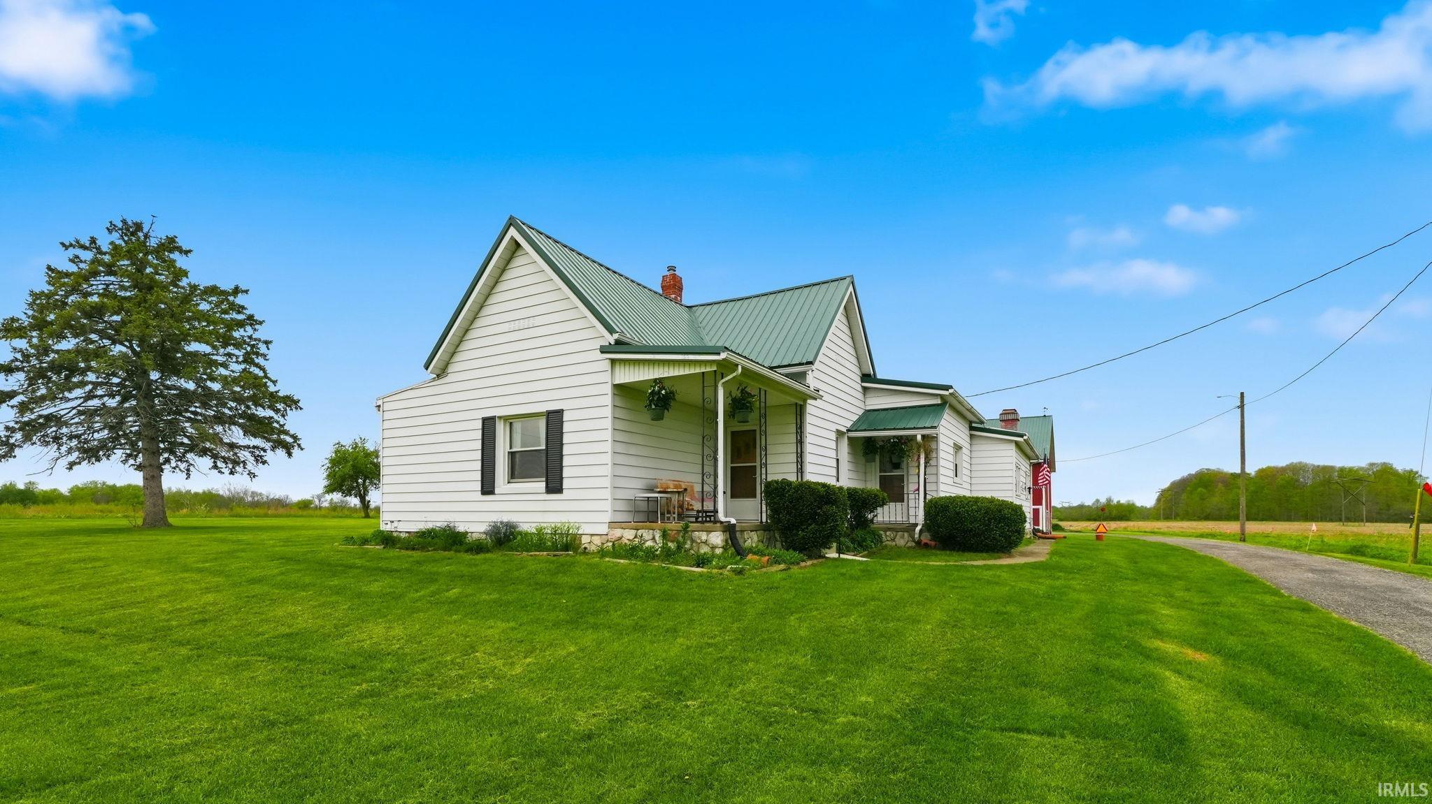 1350 North Warren Road Huntington, IN 46750 - Photo 2 of 35 Gallery Image 2