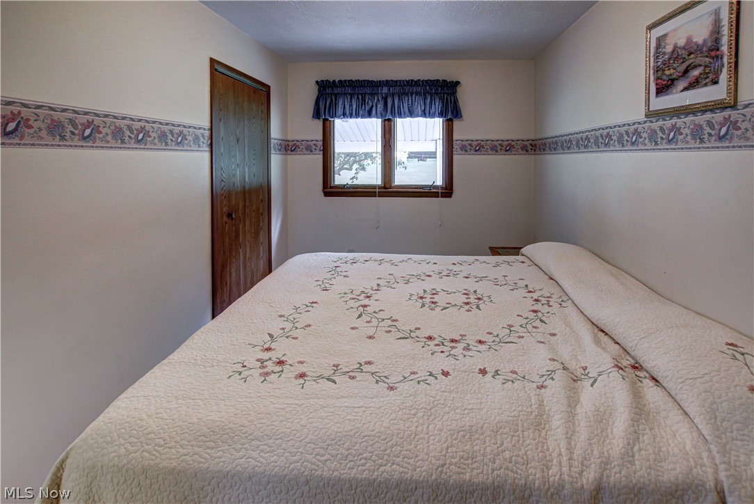 6013 Rousseau Drive Parma, OH 44129 - Photo 11 of 50 View of bedroom