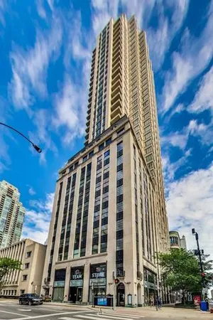 $1,849,900 | 118 East Erie Street, Unit 27G, Chicago, IL 60611