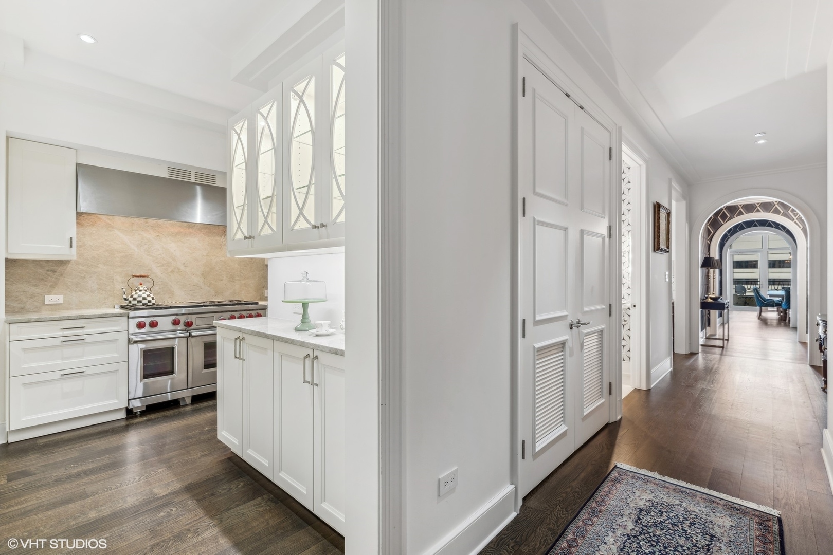 118 East Erie Street, Unit 27G Chicago, IL 60611 - Photo 12 of 30