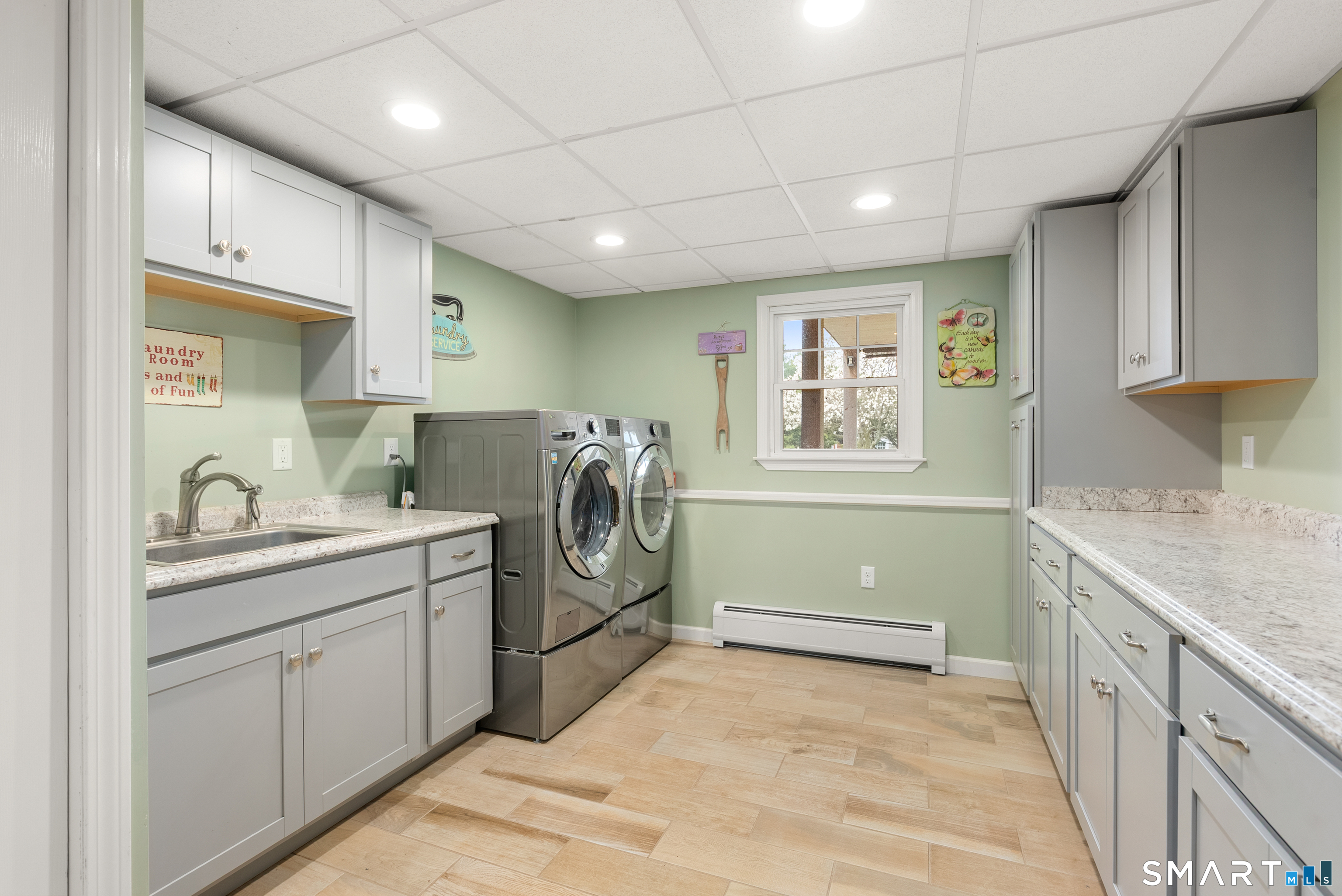 216 Wells Road East Windsor, CT 06088 - Photo 17 of 40 Main Laundry Room