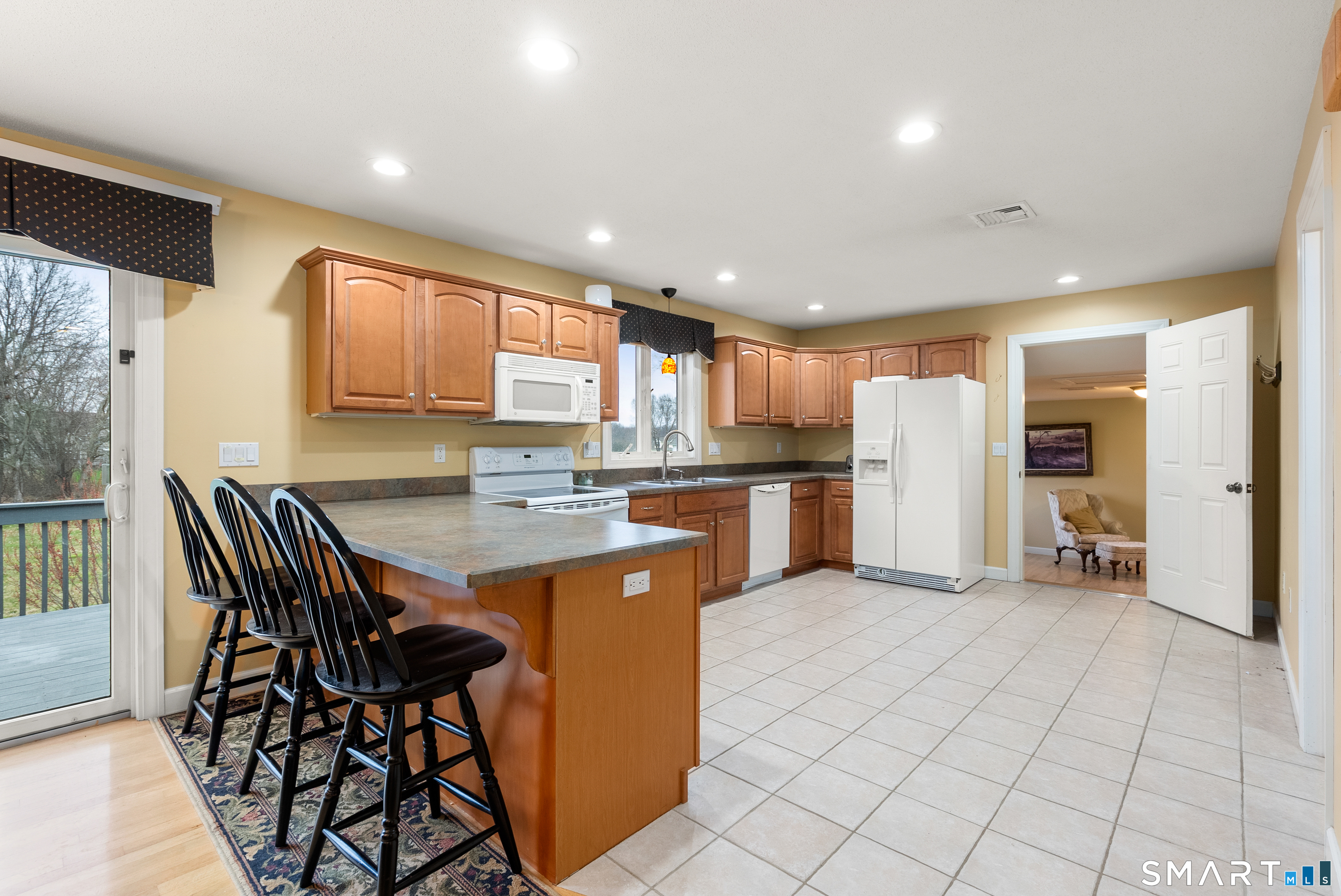216 Wells Road East Windsor, CT 06088 - Photo 31 of 40 2nd Building Kitchen