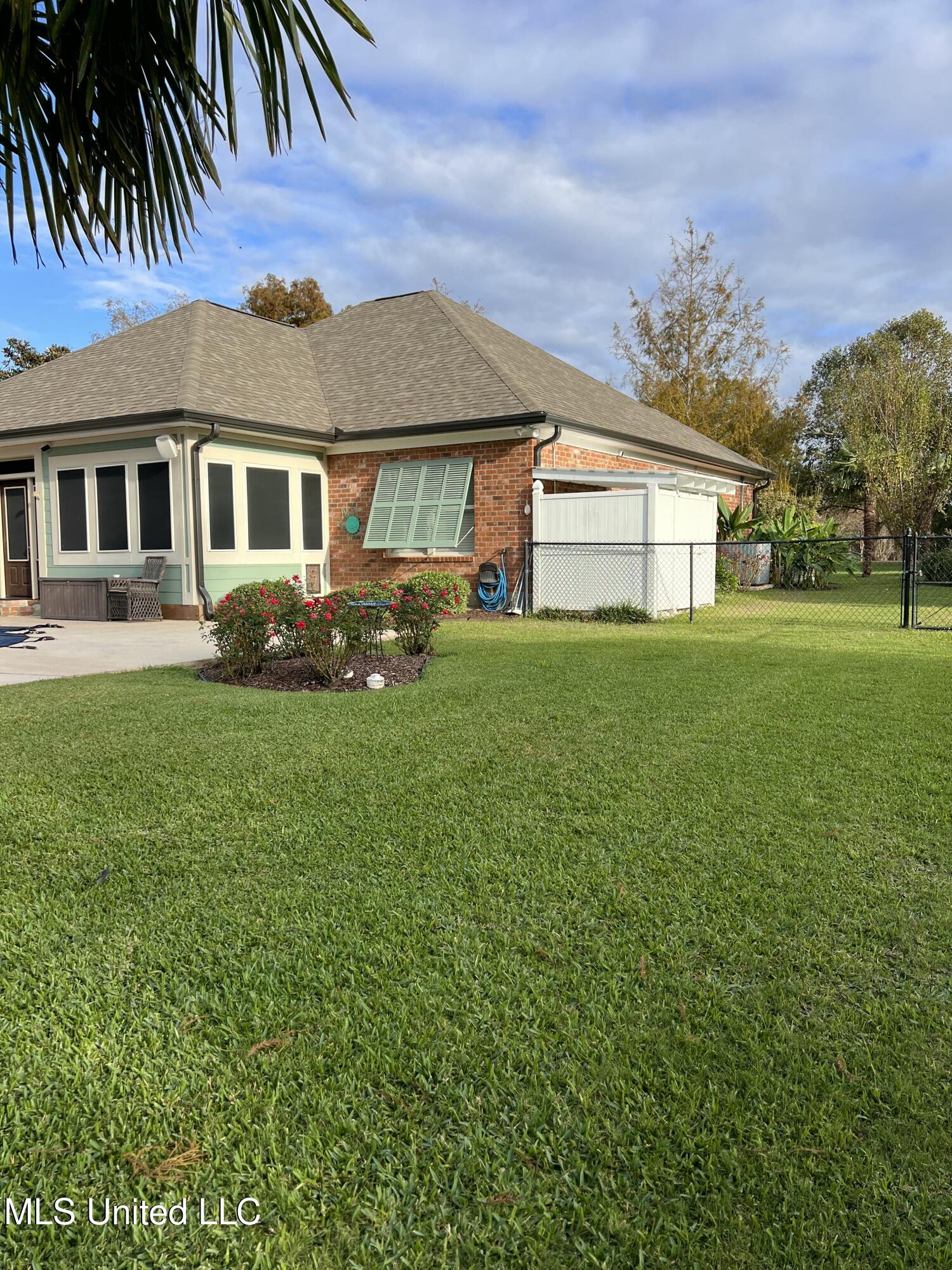 111 Mallard Landing Ferriday, LA 71334 - Photo 3 of 44 IMG_3814