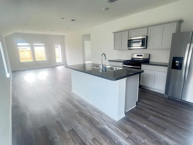 $2,000 | 5930 Cypresswood Hts Drive, Spring, TX 77373