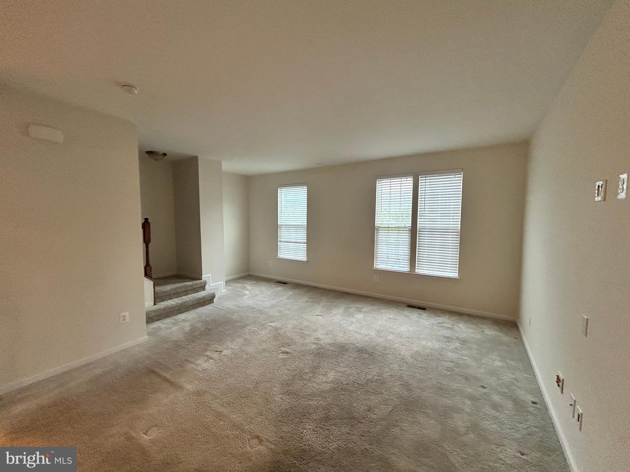 6170 Willow Place Bealeton, VA 22712 - Photo 16 of 28 an empty room with windows