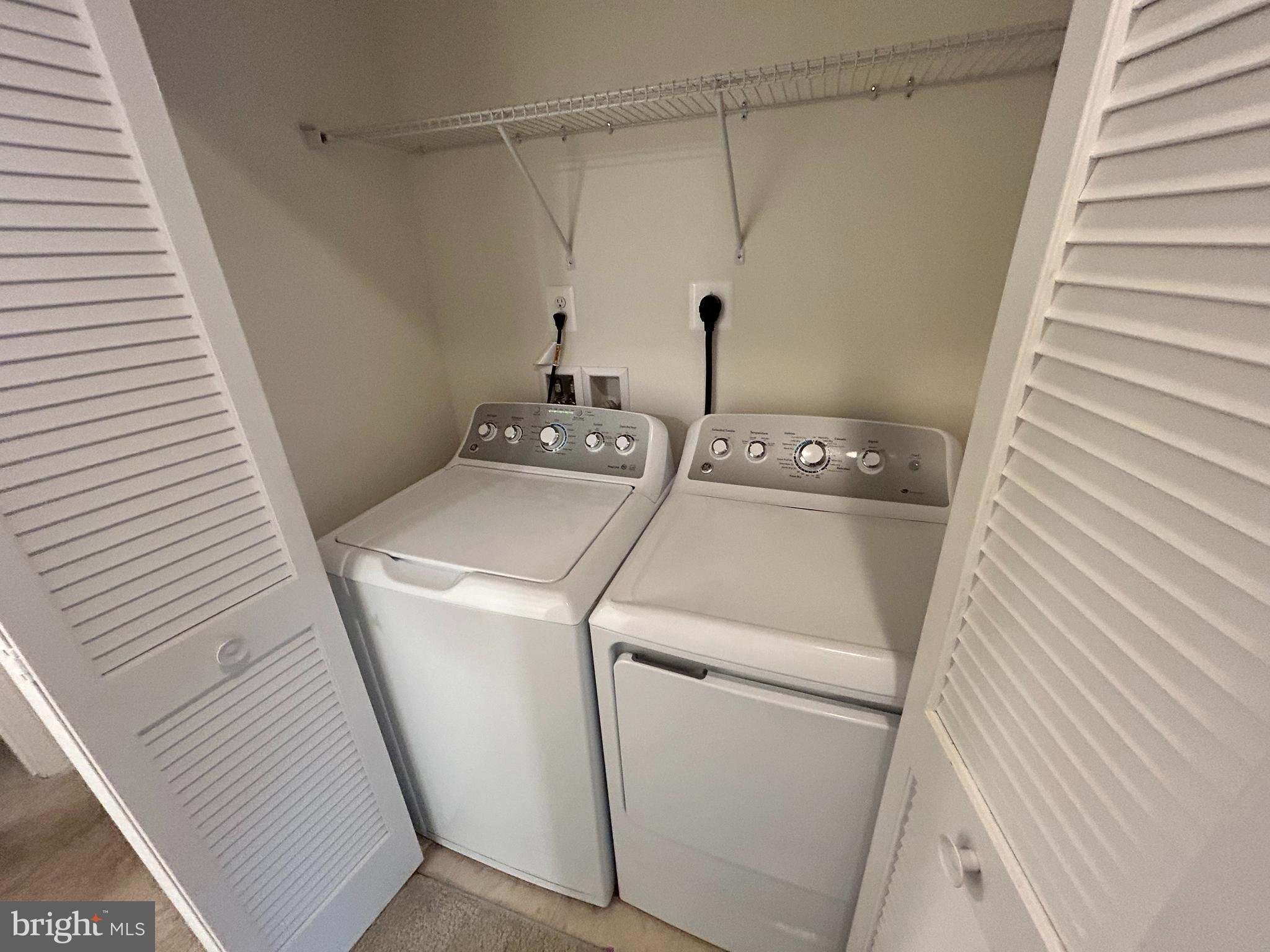 6170 Willow Place Bealeton, VA 22712 - Photo 25 of 28 a utility room with dryer and washer