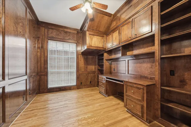 $985,000 | 5107 Locust Street, Bellaire, TX 77401