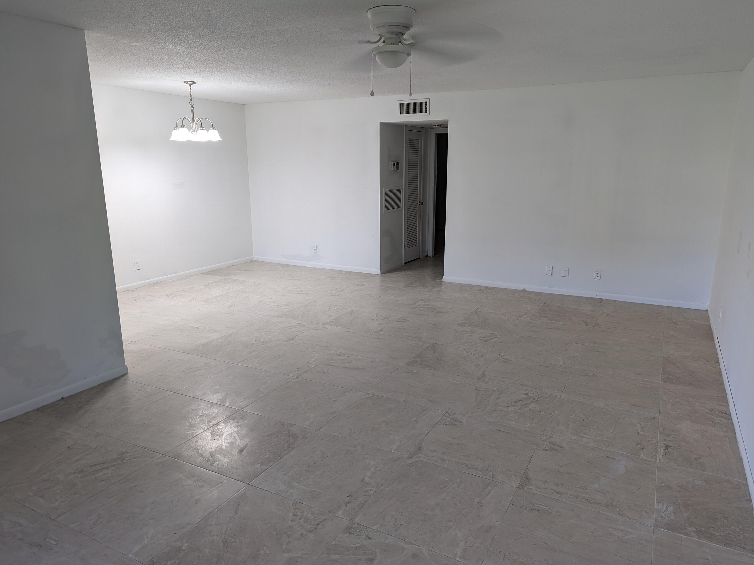 360 High Point Boulevard, Unit C Delray Beach, FL 33445 - Photo 5 of 15 Living Room