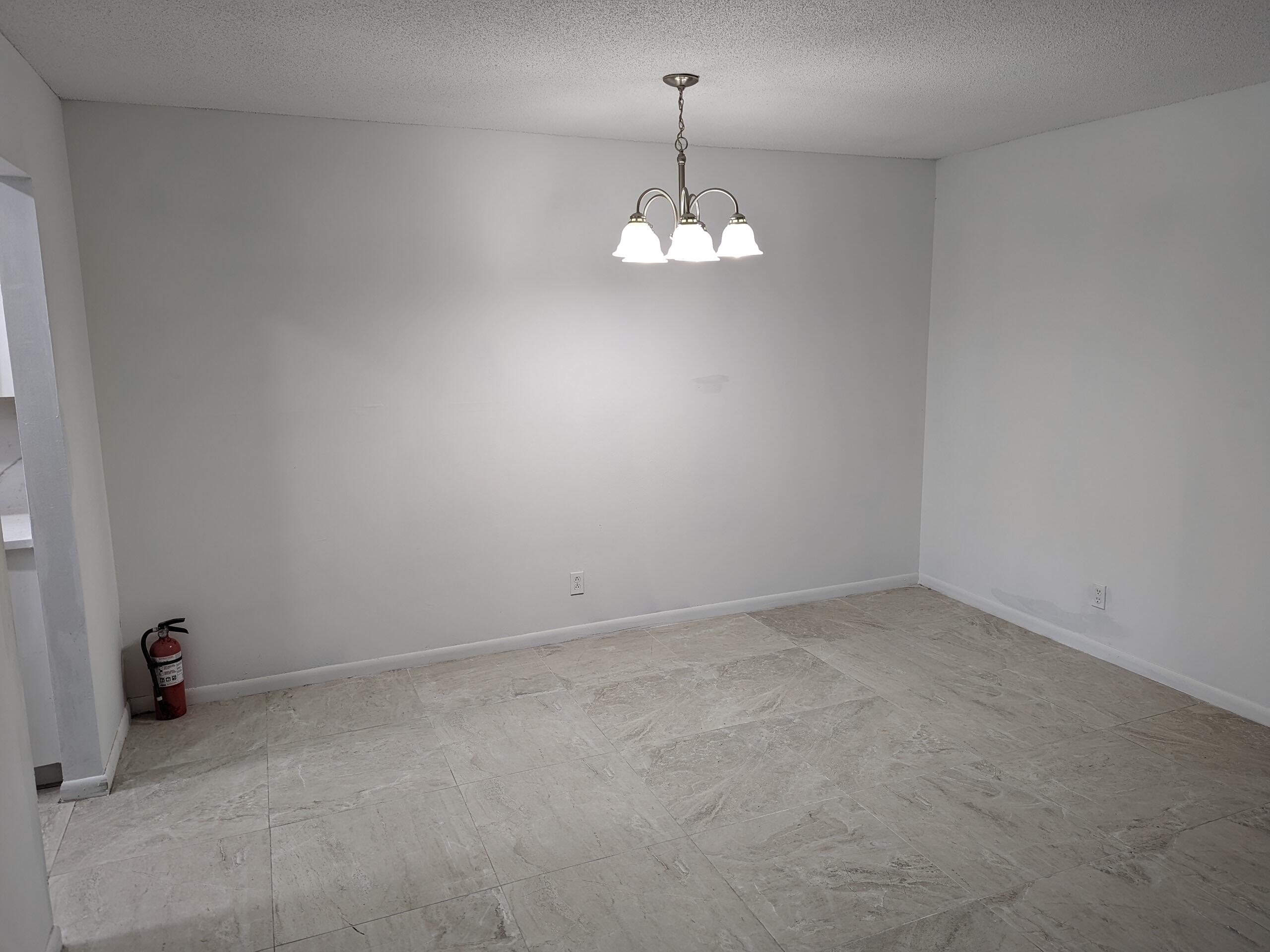 360 High Point Boulevard, Unit C Delray Beach, FL 33445 - Photo 7 of 15 Dining Area