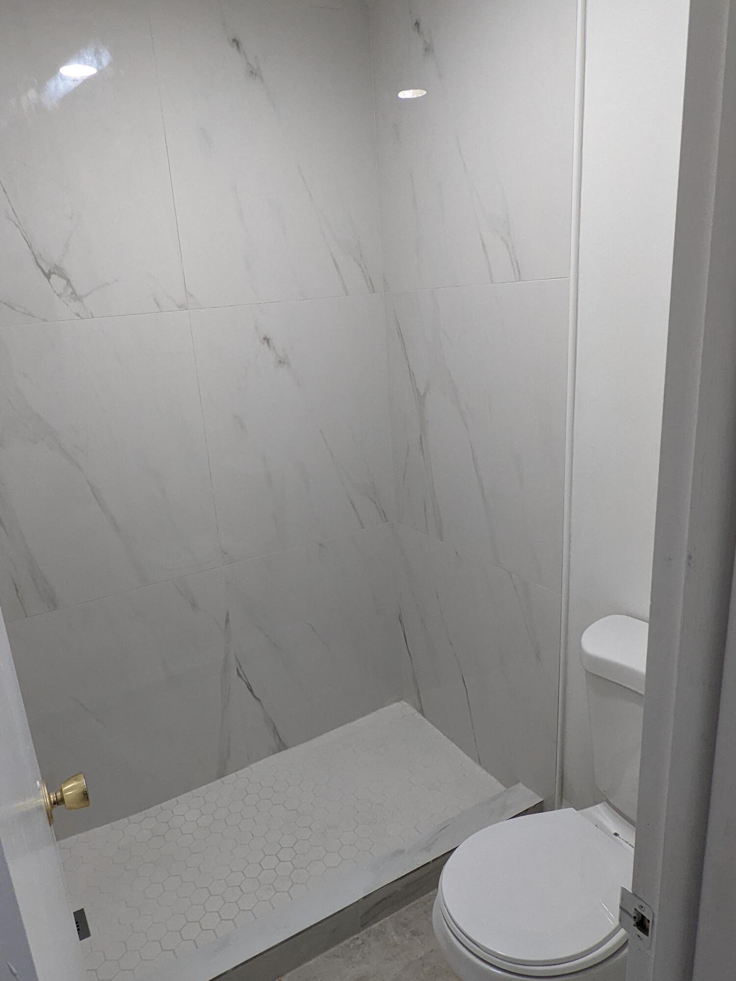 360 High Point Boulevard, Unit C Delray Beach, FL 33445 - Photo 9 of 15 Master Bathroom