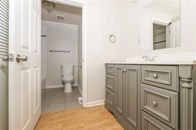 $2,310 | 5918 Northwest 66th Terrace, Kansas City, MO 64151