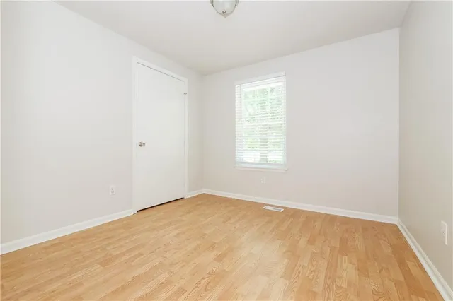 $2,310 | 5918 Northwest 66th Terrace, Kansas City, MO 64151