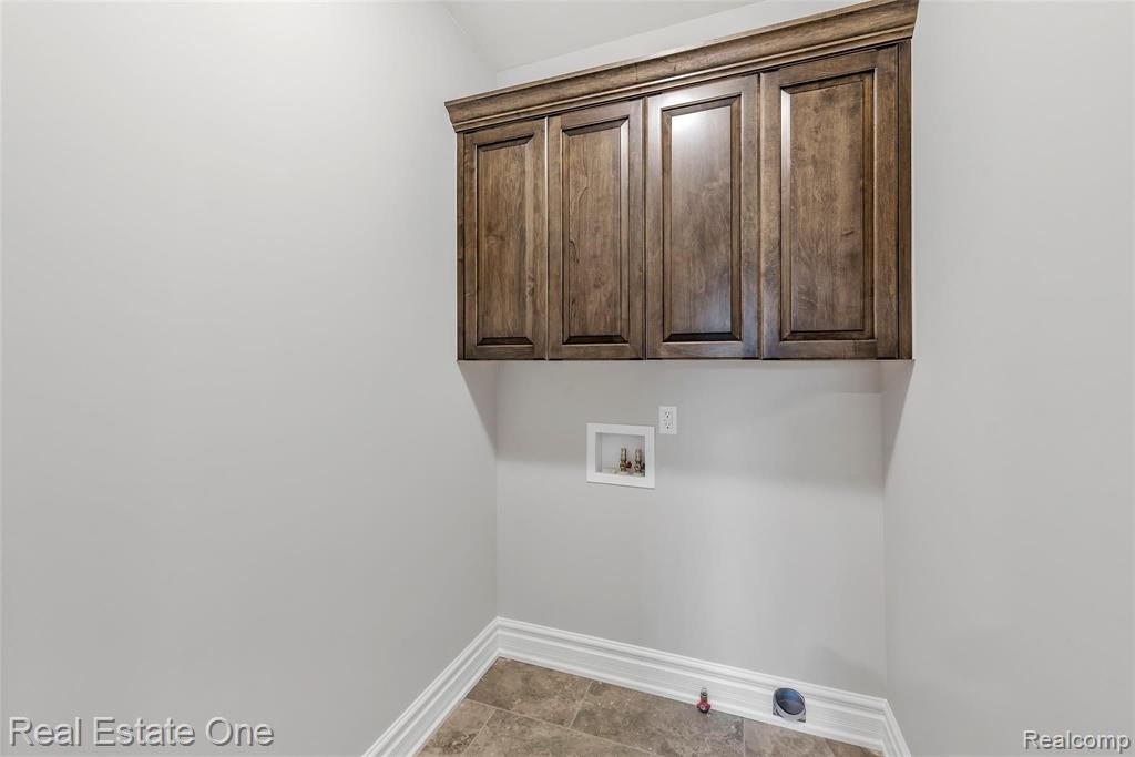3847 Dearborn Avenue Rochester Hills, MI 48309 - Photo 18 of 25