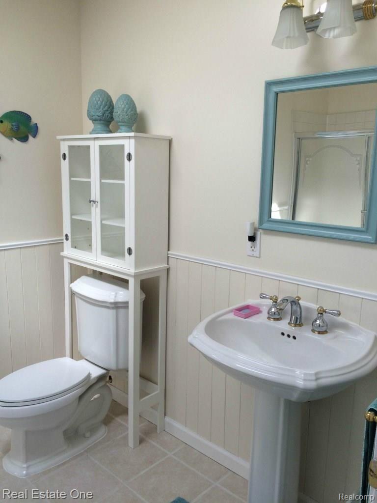 26291 Hagen Road New Baltimore, MI 48051 - Photo 22 of 40 IMG_0803.jpg