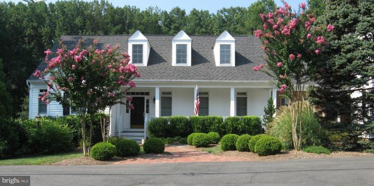 1694 Beulah Road Vienna, VA 22182 - Photo 2 of 30 Front of the Elegantly Designed Home Built in 2000