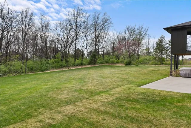 $875,000 | 4 Broken Arrow Court, Lake Winnebago, MO 64034