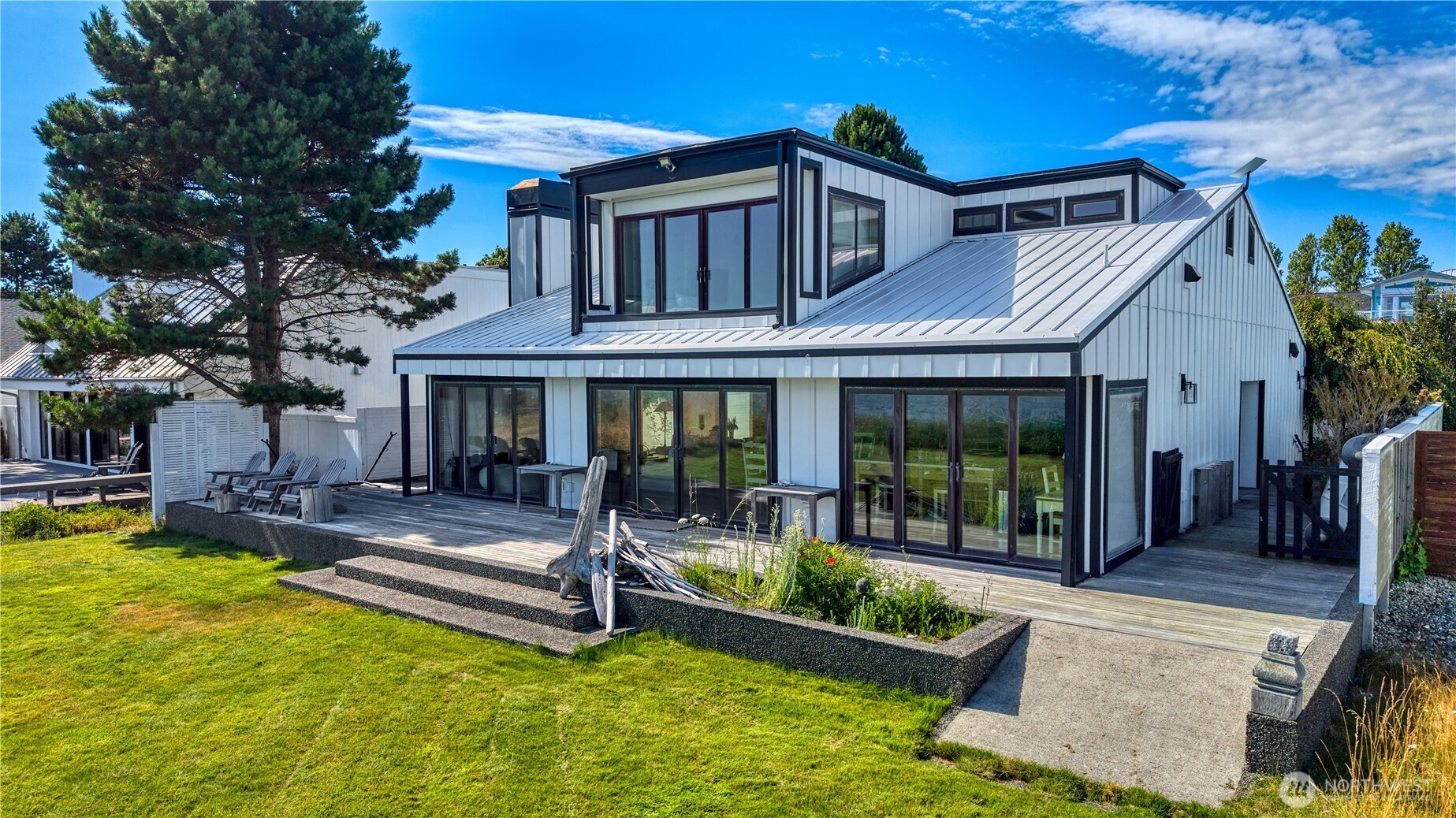1617 Edwards Drive Point Roberts, WA 98281 - Photo 9 of 39