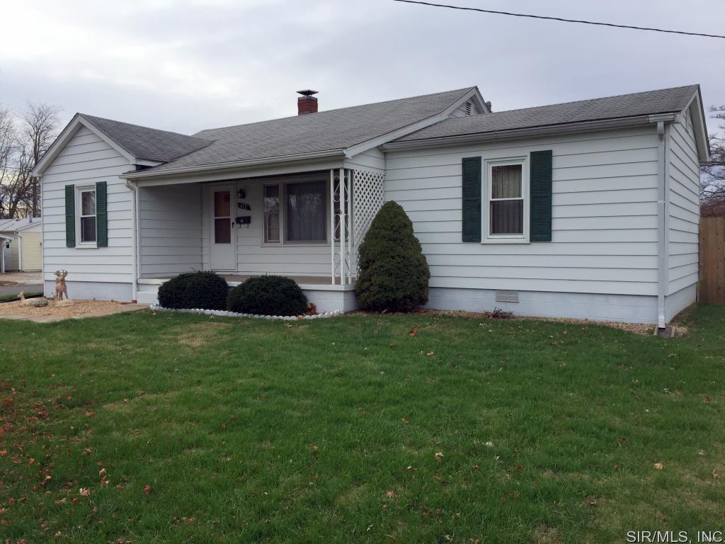 472 Shellview Street Bethalto, IL 62010 - Photo 1 of 9