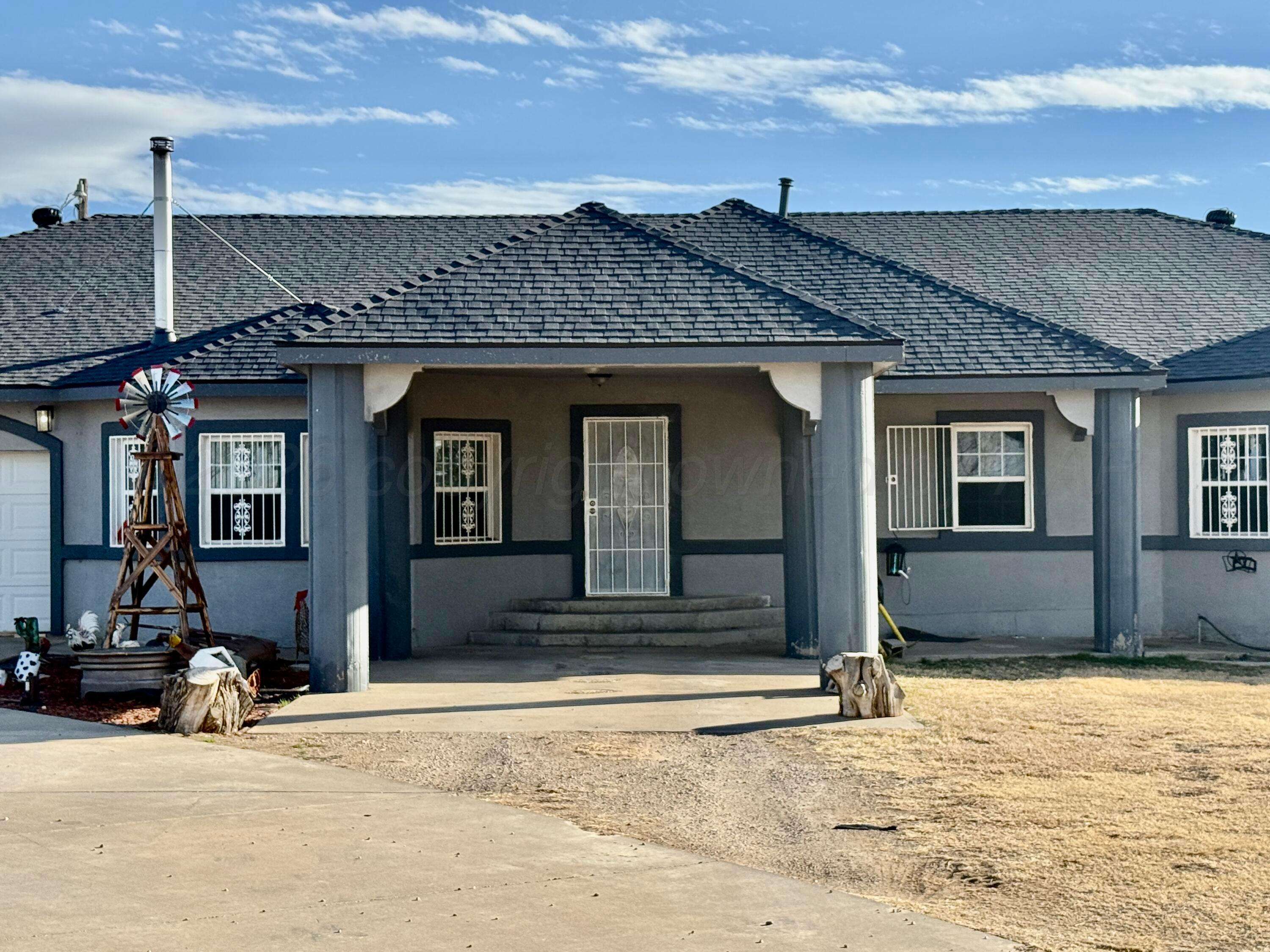 5496 West Rd R Dumas, TX 79029 - Photo 2 of 40 5496 W Road R