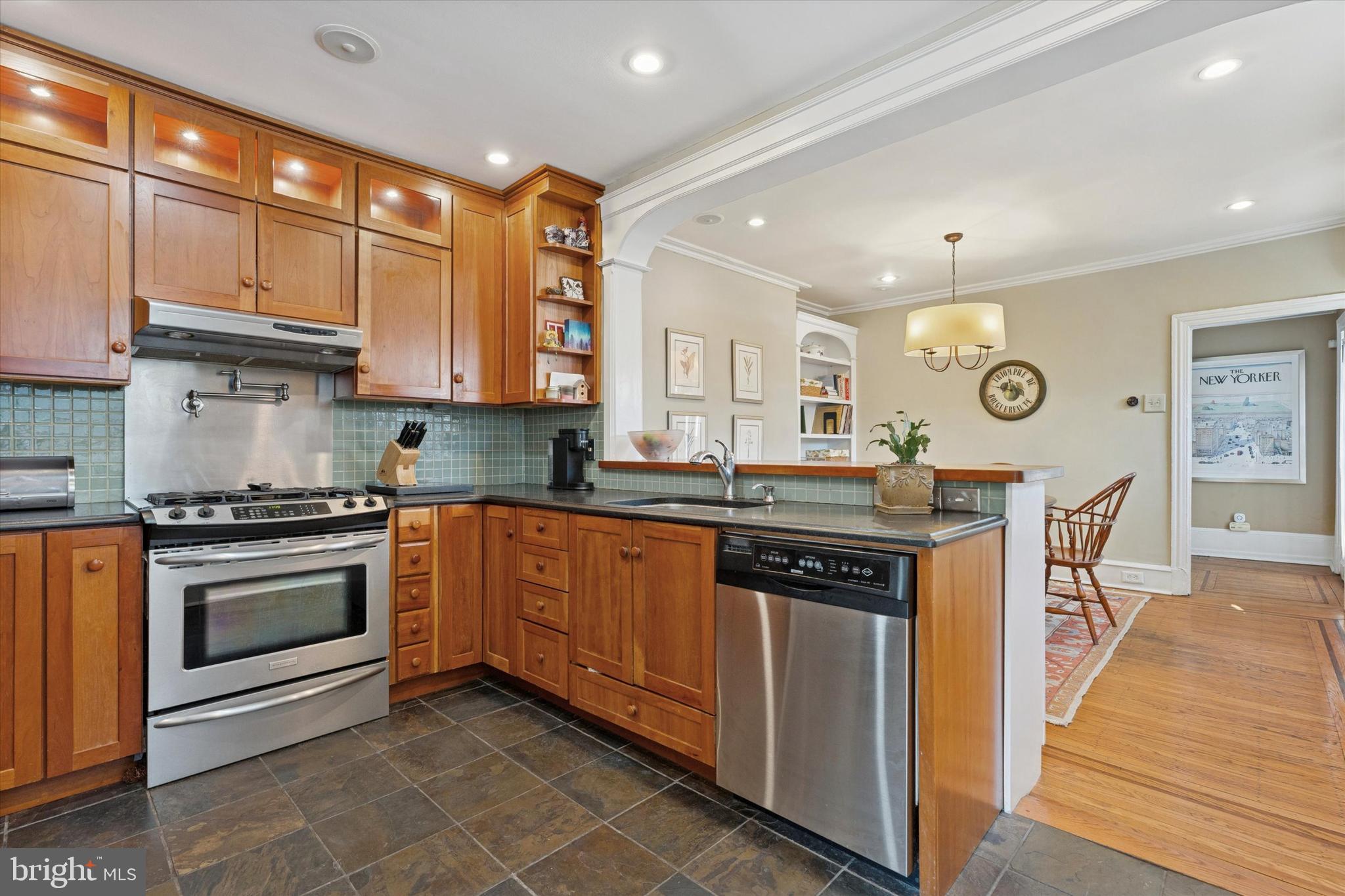 1422 Lombard Street Philadelphia, PA 19146 - Photo 17 of 37