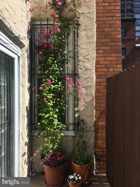 1422 Lombard Street Philadelphia, PA 19146 - Photo 21 of 37