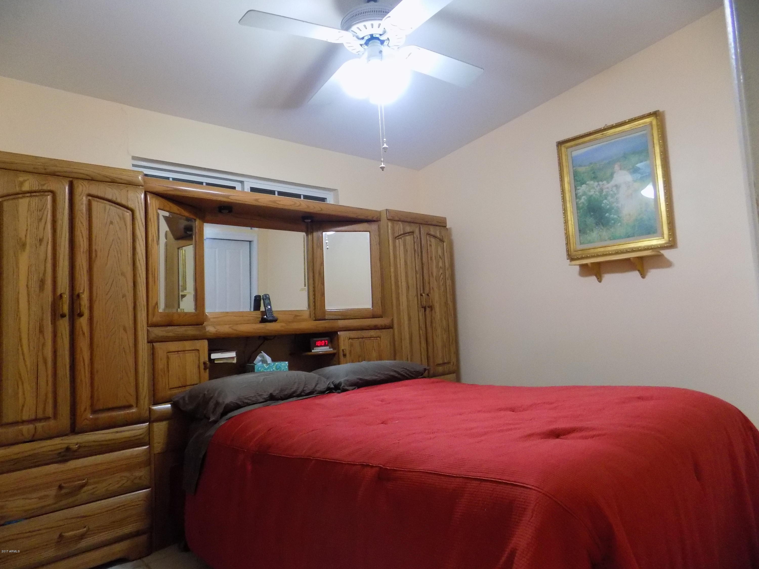 422 Hartford Road Kearny, AZ 85137 - Photo 27 of 37 Master Bedroom 1