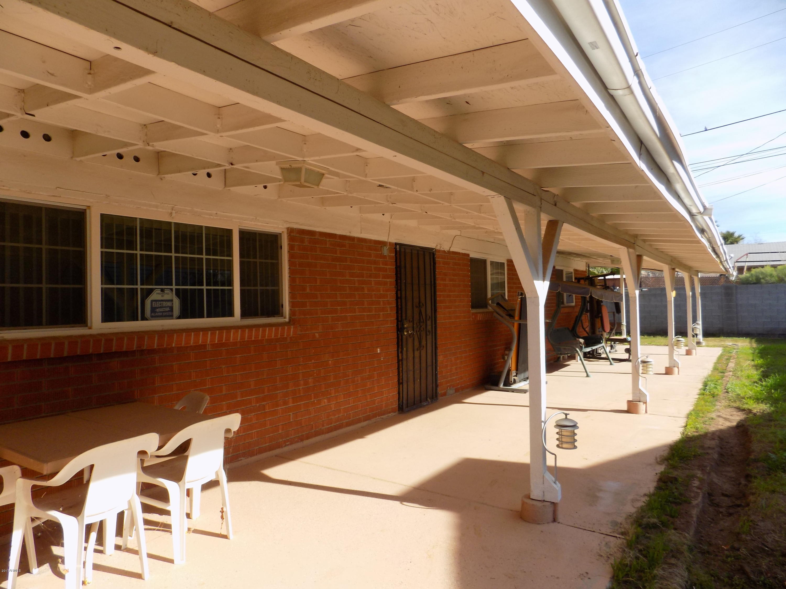 422 Hartford Road Kearny, AZ 85137 - Photo 33 of 37 Wrap-around Covered Patio