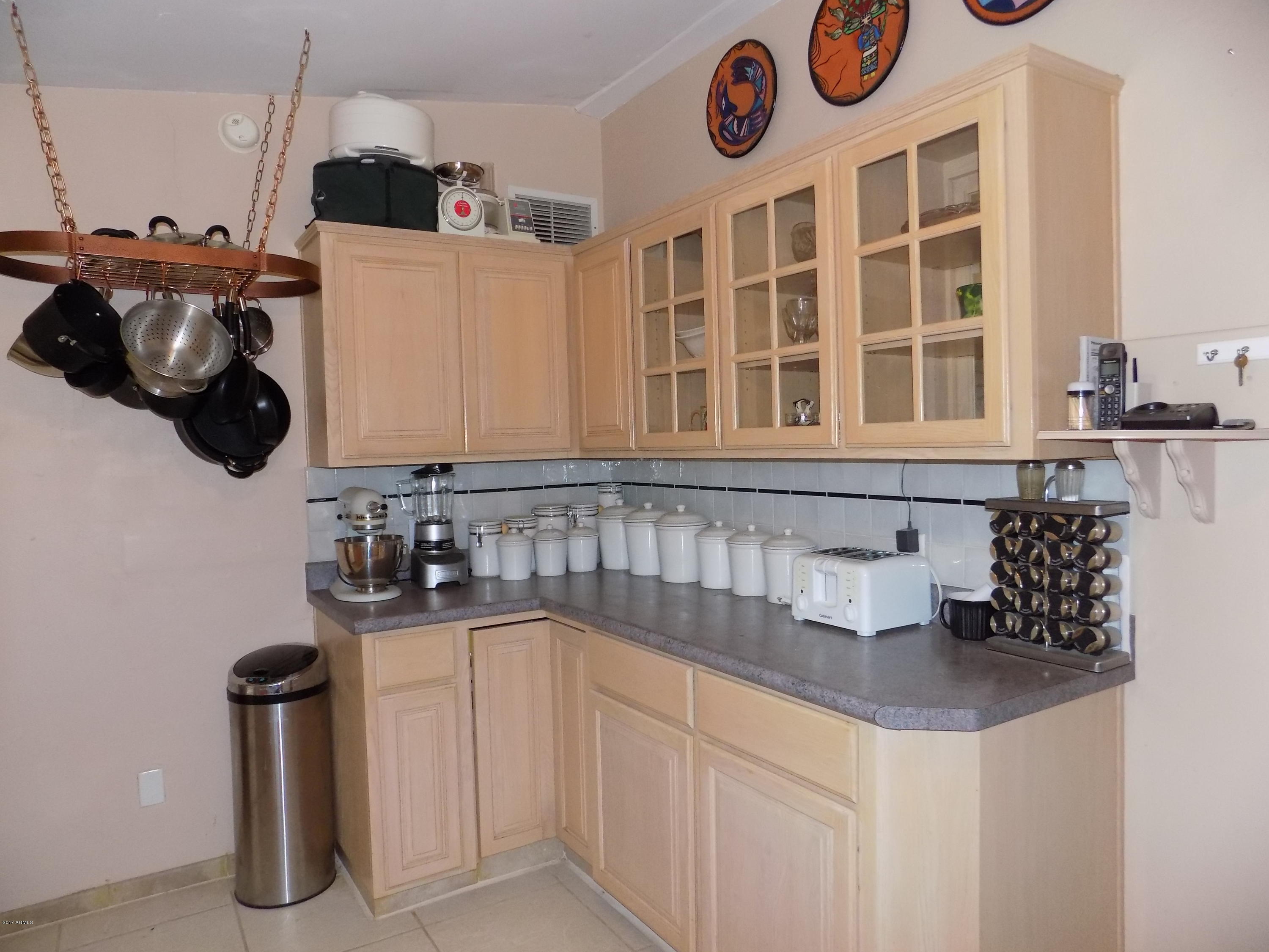 422 Hartford Road Kearny, AZ 85137 - Photo 8 of 37 Kitchen 3