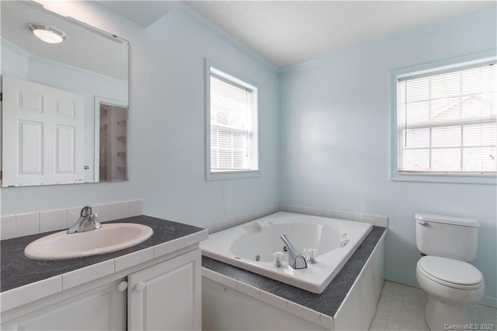 9537 Anne Taylor Road York, SC 29745 - Photo 6 of 20 Gallery Image 6
