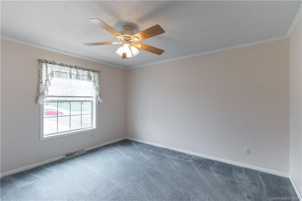 9537 Anne Taylor Road York, SC 29745 - Photo 9 of 20 Gallery Image 9